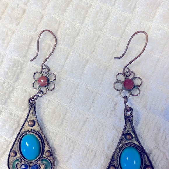 Metal with turquoise dangle earrings - Picture 3 of 3